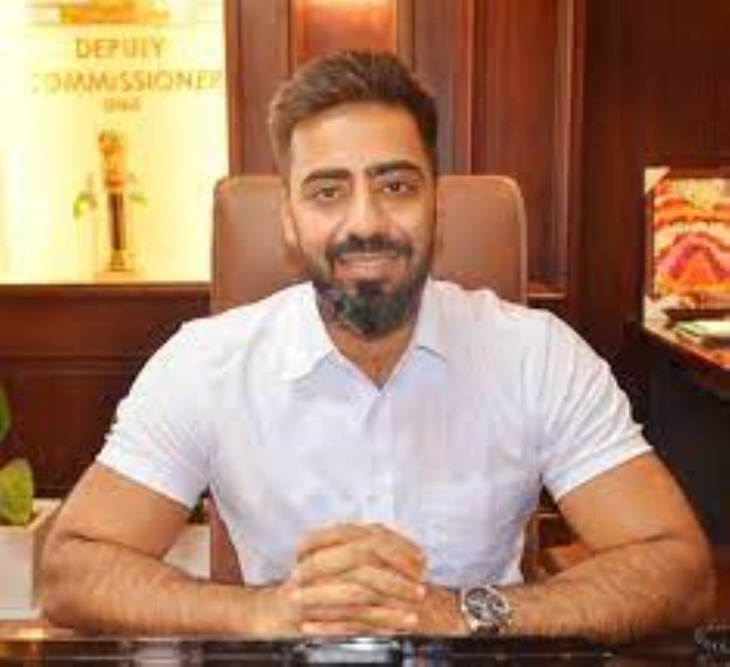 The Dhilwan to Hiran Thada road will be temporarily closed with traffic diverted to an alternative route